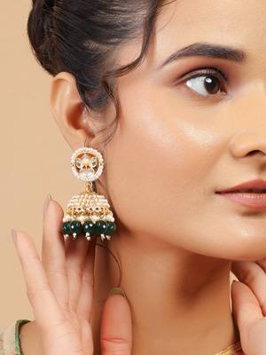 Kundan jhumka earrings with green beads & pearl 4