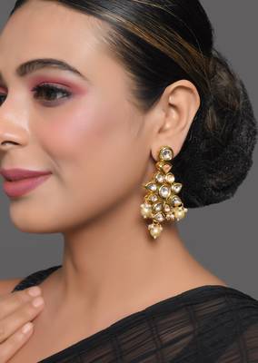 Elegant kundan pearl drop earrings 1