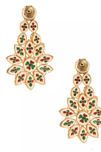 Gold toned floral kundan earrings