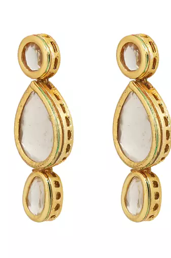 Handcrafted kundan maang tikka & earrings set