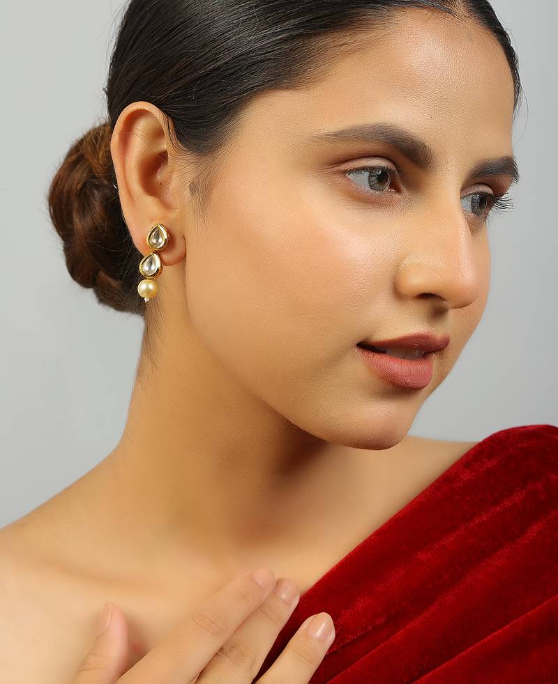 Handcrafted kundan tear drop earrings