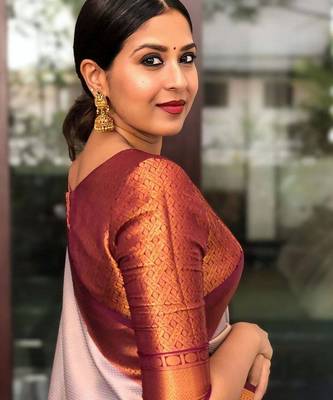  contrast brocade pyramid cream saree with unstitched blouse 3