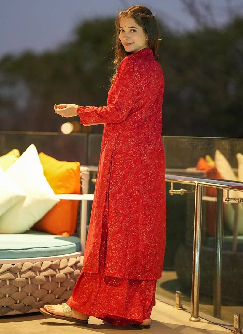 Red muslin digital print designer kurti pant