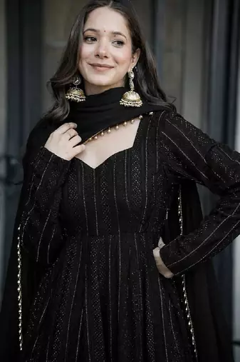 Black fuax blooming party wear embroidery  suit set