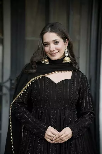 Black fuax blooming party wear embroidery  suit set