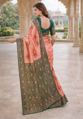 Green gajri silk blend saree with unstitched blouse piece 3