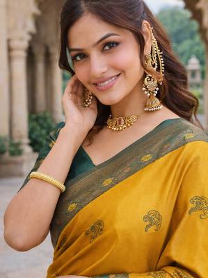 Green gold silk blend saree with unstitched blouse piece 4