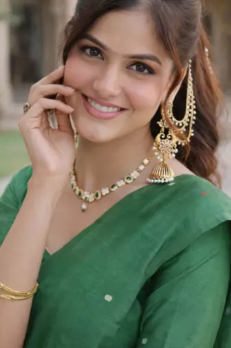 Gajri lillen saree with unstitched blouse piece