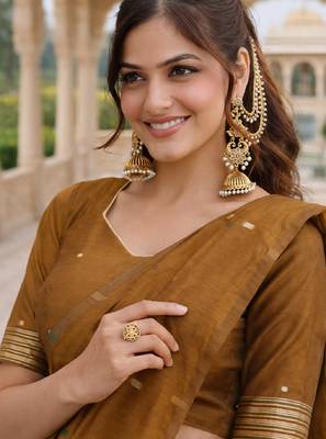 Mustard lillen saree with unstitched blouse piece 4