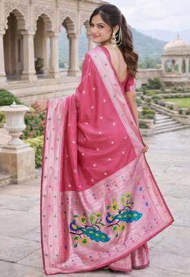 Gajri silk blend saree with unstitched blouse piece 3