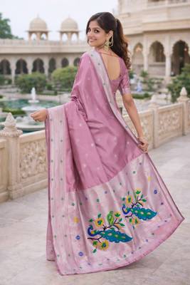 Light pink silk blend saree with unstitched blouse piece 3
