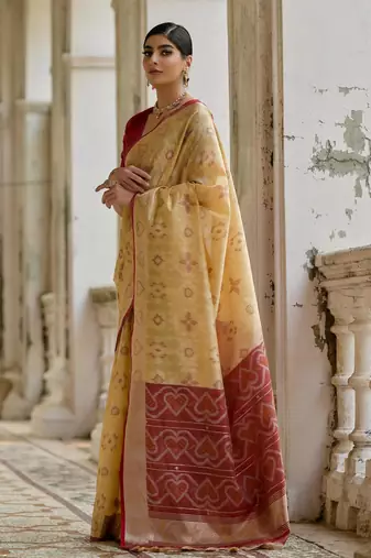 Cream soft raw silk zari woven saree with blouse