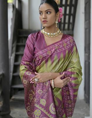 Green soft tussar silk temple border saree with blouse 3