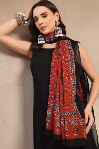 Women black red solid print kurta pant  with dupatta set stitched