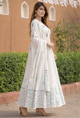 Women white printed anarkali kurta with dupatta set stitched 3