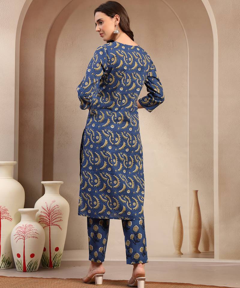 Women blue printed straigth kurta with pyjama  set stitched