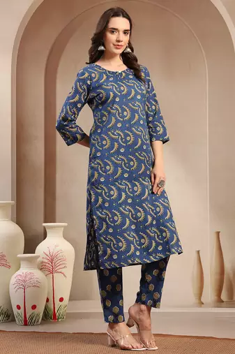 Women blue printed straigth kurta with pyjama  set stitched