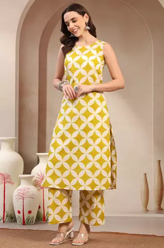 Women yellow printed straigth kurta with pyjama  set stitched