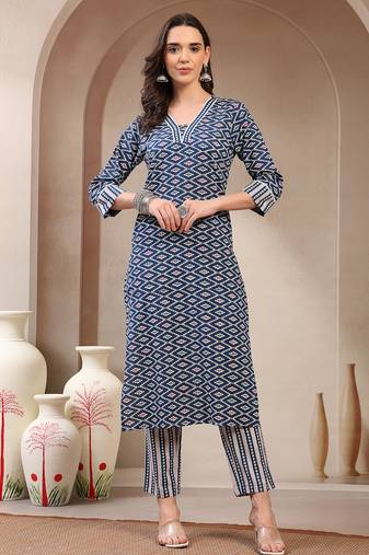 Women yellow printed straigth kurta with pyjama  set stitched