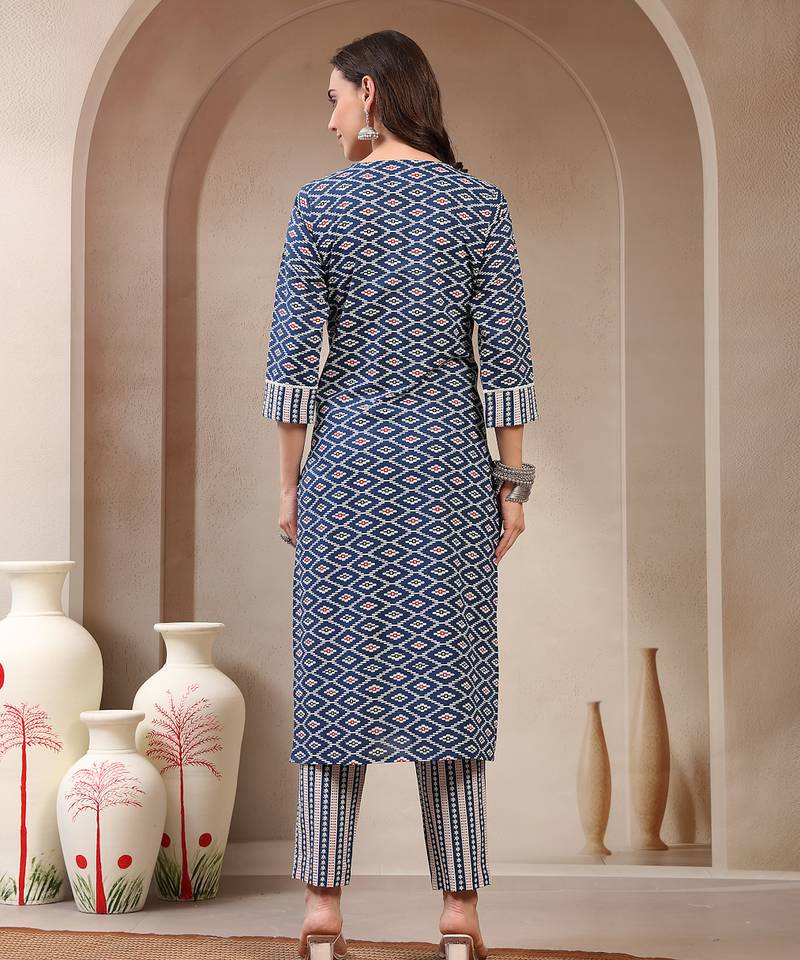 Women yellow printed straigth kurta with pyjama  set stitched