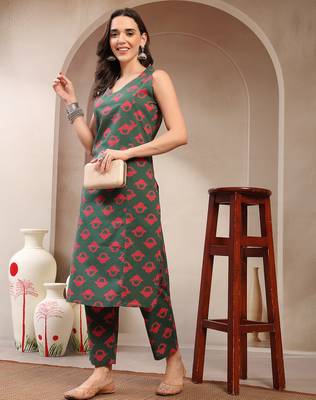 Women yellow printed straigth kurta with pyjama  set stitched 4