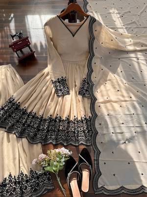 Attractive White Thread Work Georgette Festival Wear Palazzo Suit 7