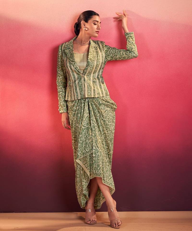 Green tasar silk printed co-ord set with blouse & chic layer – designer ethnic 3 piece outfit