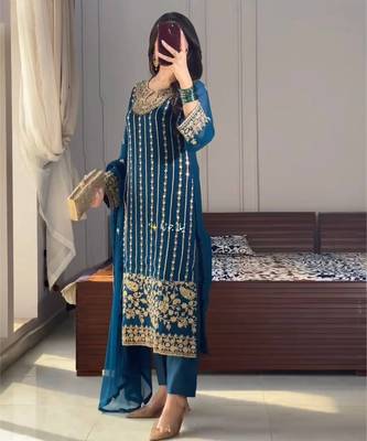 Navy-blue embroidered straight suit 2