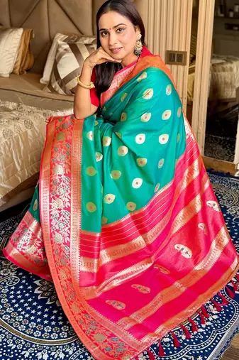 green color art silk saree with contrast blouse