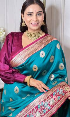 teal color art silk saree with contrast blouse 3