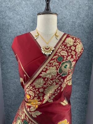 red color banarasi art silk saree with plain blouse 3