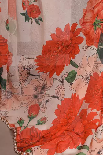 Graceful flow marble floral printed saree with delicate pearl lace