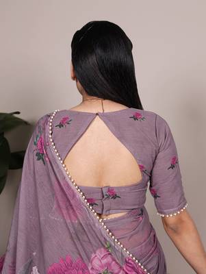 Graceful flow marble floral printed saree with delicate pearl lace 3