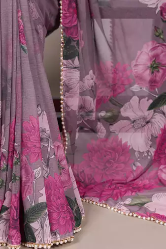 Graceful flow marble floral printed saree with delicate pearl lace