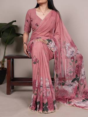 Graceful flow marble floral printed saree with delicate pearl lace 1