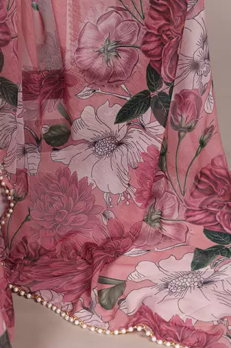Graceful flow marble floral printed saree with delicate pearl lace