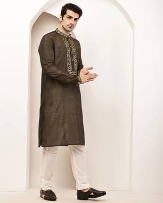 Men’s straight moss green viscose silk zari-work kurta 2