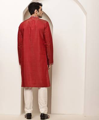 Men’s straight red viscose silk zari-work kurta 5