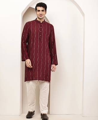 Men’s onyx maroon textured threadwork kurta 1