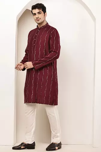 Men’s onyx maroon textured threadwork kurta