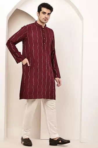 Men’s onyx maroon textured threadwork kurta