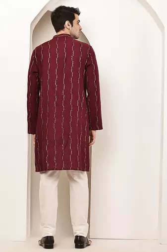 Men’s onyx maroon textured threadwork kurta