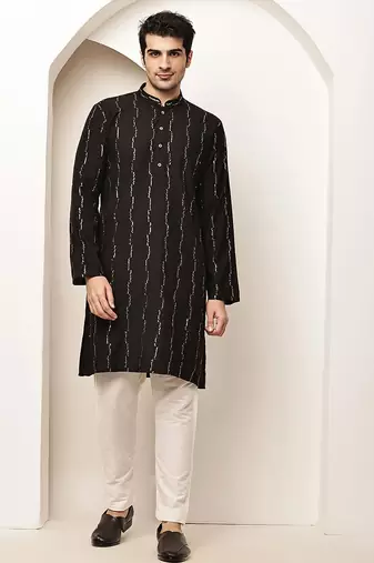 Men’s onyx black textured threadwork kurta