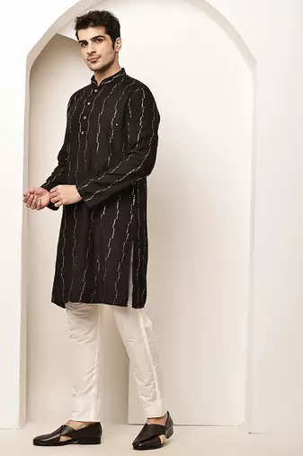 Men’s onyx black textured threadwork kurta