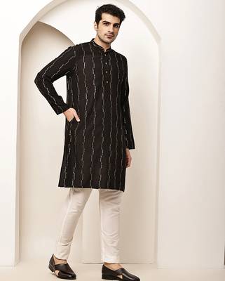 Men’s onyx black textured threadwork kurta 3