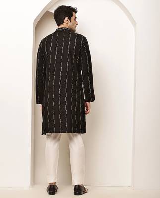 Men’s onyx black textured threadwork kurta 4