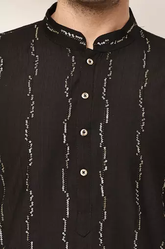 Men’s onyx black textured threadwork kurta