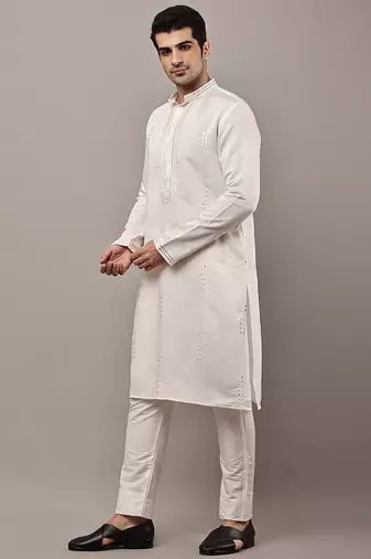 Men’s ivory white textured threadwork kurta