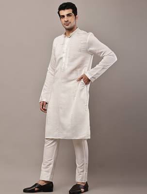 Men’s ivory white textured threadwork kurta 3