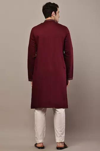 Men’s ivory maroon textured threadwork kurta